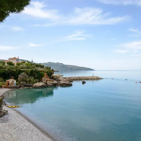 펜션 Naftilos Blue View Retreat