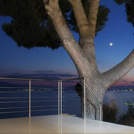 Feriehus Naftilos Blue View Retreat