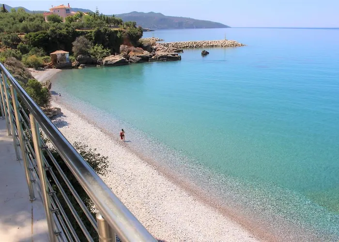 Naftilos Blue View Retreat Αβία